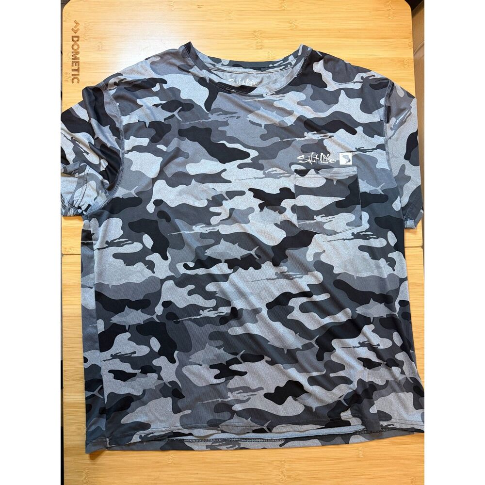 Salt Life Performance Fishing Shirt Mens XL Gray Camo Shark Pocket Tee